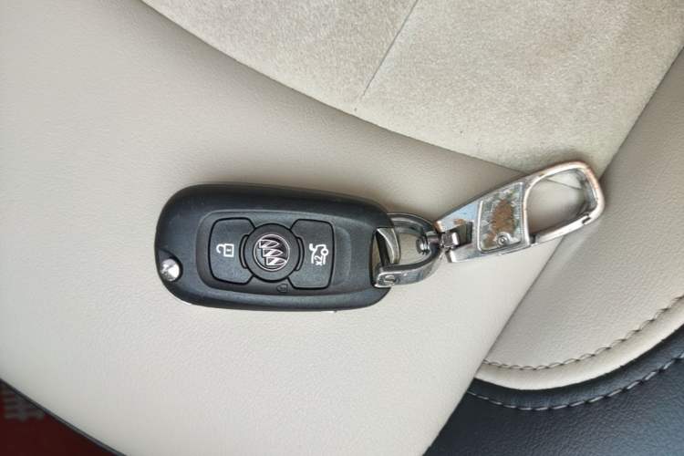 Used Buick Verano 2018 Sedan 15S Automatic Leading Model Vehicle Key