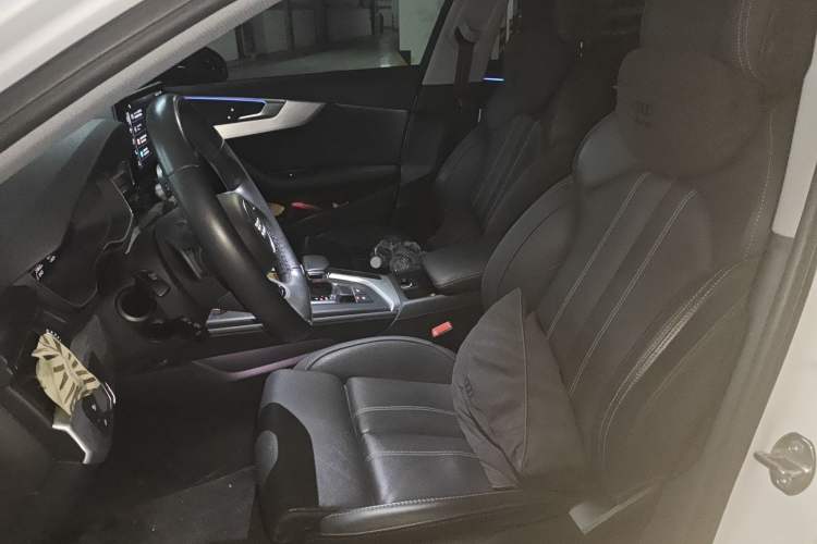 Used Audi A4L 2022 40 TFSI Luxury Dynamic Model