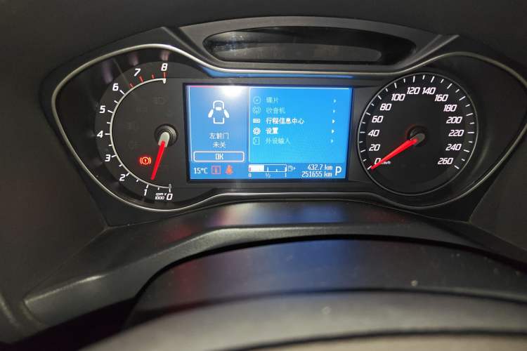 Used Ford Mondeo 2011 2.0L GTDi 200 Luxury Edition
