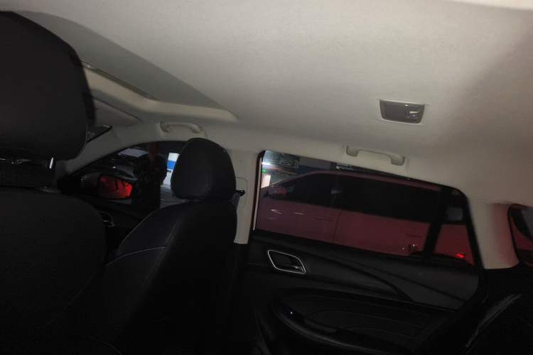 Used Roewe Ei5 2018 Internet Luxury Edition