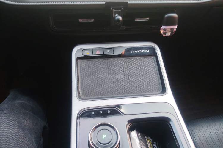 Used Hycan Z03 2022 620 km Range Trendy Cool Version 160 kW 76.8 kWh