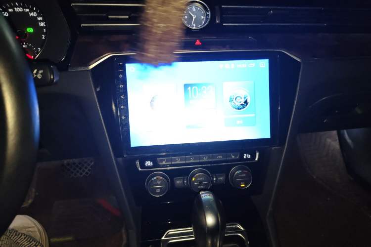 Used Volkswagen Magotan 2017 330TSI DSG Luxury Model Audio And AC Panel