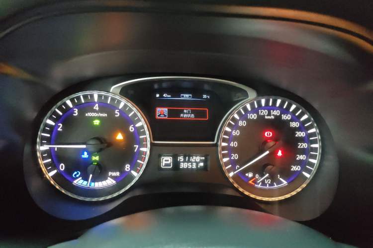 Used Infiniti QX60 2018 2.5 S/C Hybrid Two-Wheel-Drive Champion Family Edition
