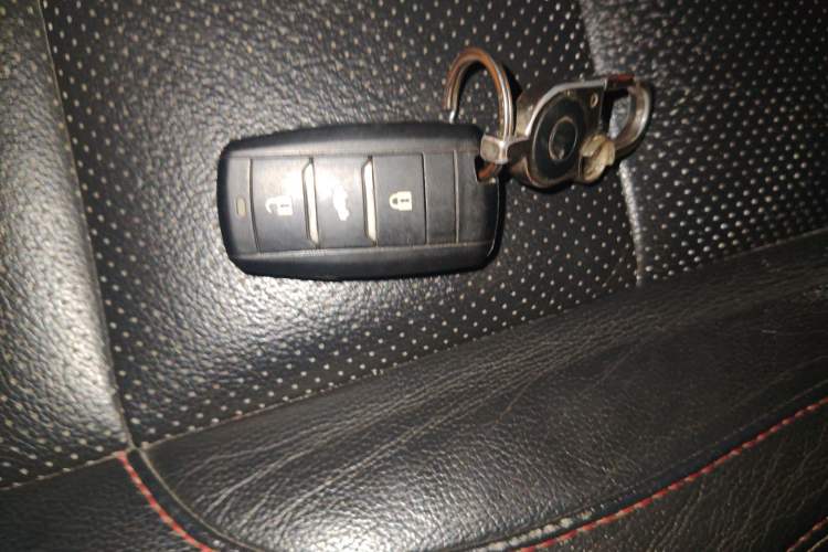 Used CHANGAN CS75 2014 1.8T Automatic Prestige Model China IV Standard
