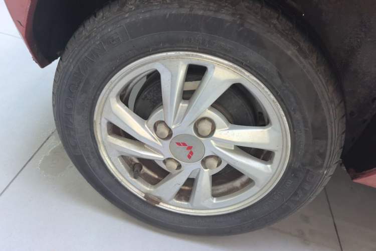 Used Wuling Hongguang MINIEV 2020 Freedom Version Lithium Iron Phosphate Exterior 5