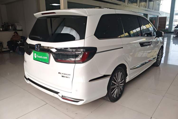Used Honda Elysion 2022 2.0L eHEV Luxury Edition