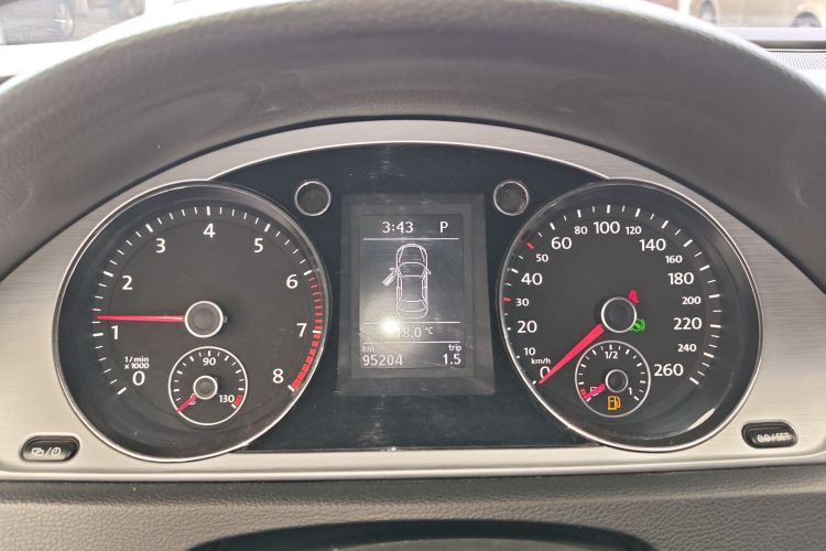 Used Volkswagen Magotan 2015 1.8TSI Advanced Model Instrument Cluster