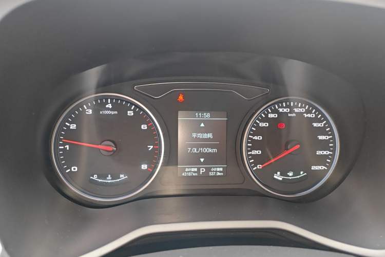 Used SOL X8 2021 300T DCT Luxury Smart Connect Edition 5 Seats
