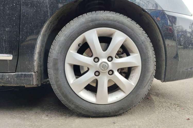 Used Nissan Sylphy 2009 1.6XL Automatic Luxury Sunroof Edition Right Front Wheel Hub