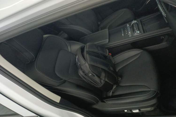 Used Tank 300 2025 2.4T Diesel Version Right Front Seat