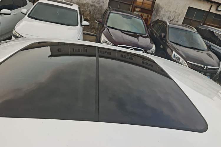 Used Cadillac XTS 2018 28T Tech Edition Roof