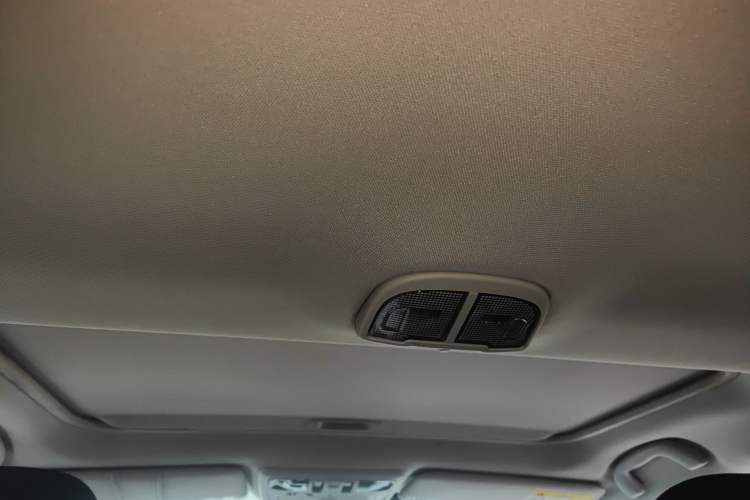 Used Subaru Outback 2015 2.5i Classic Edition Headliner