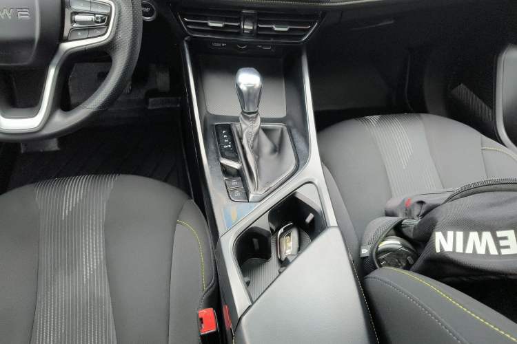 Used Roewe i5 2021 1.5L CVT Platinum Edition