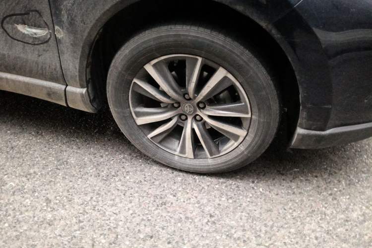 Used Toyota Harrier 2022 Dual-Engine 2.5L CVT Two-Wheel Drive Luxury Edition Right Front Wheel Hub