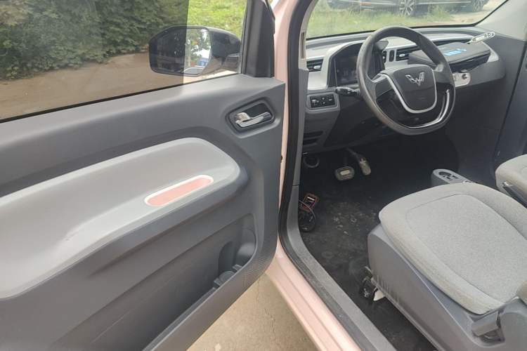 Used Wuling Hongguang MINIEV 2021 Macaron Premium Model – Lithium Iron Phosphate