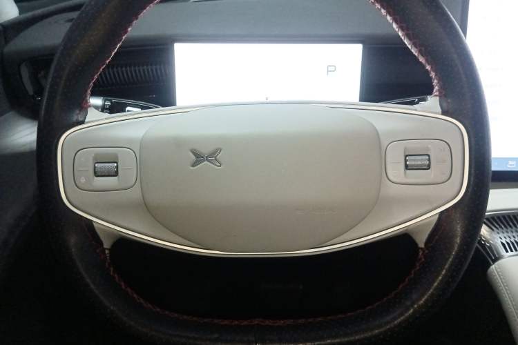 Used XPeng X9 2024 702 Ultra-Long Range Max
