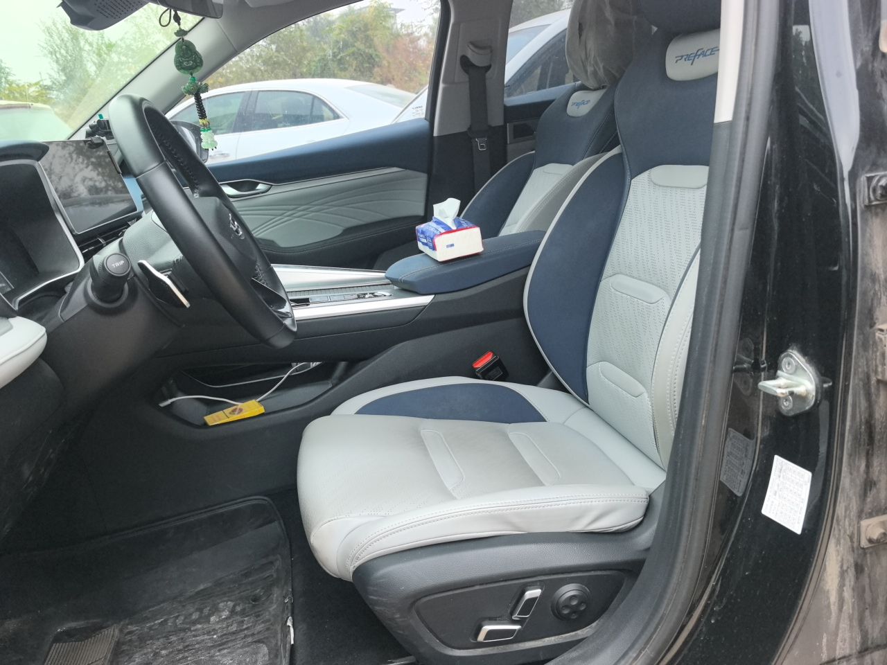 Geely Auto Preface 2023 2.0TD Prestige Version — снимка 15