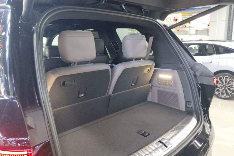 Used Nio ES8 2026 Model 6-seat Executive Luxury Edition Trunk