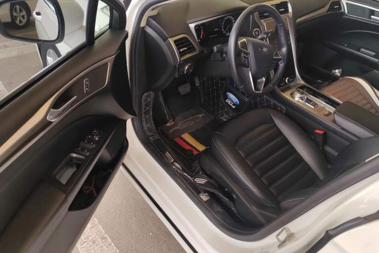 Used Ford Mondeo 2020 EcoBoost 180 Stylish Model Driver Seat