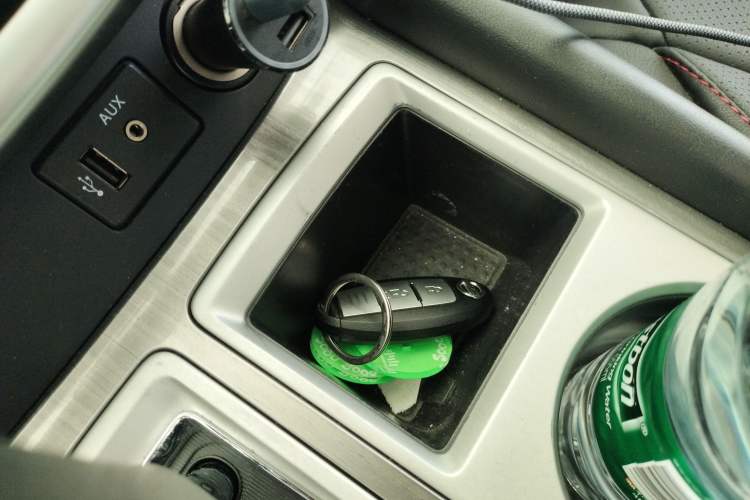 Used Nissan Murano 2019 2.5L XE Two-Wheel Drive Elite Version China VI Standard
