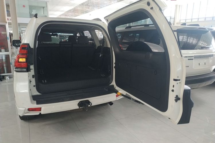 Used Toyota Prado 2019 3.5L Automatic TX-L Deluxe Edition with Rear-Mounted Spare Tire Trunk