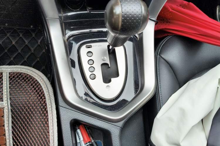 Used Venucia T70 2016 2.0L CVT Enjoy Edition