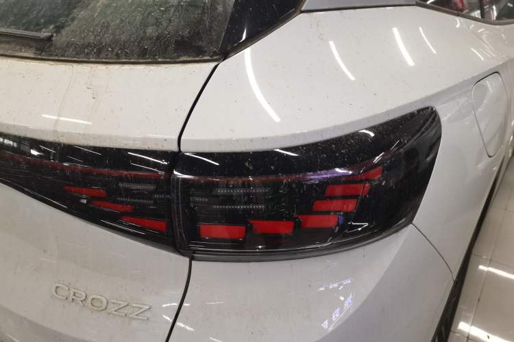 Used Volkswagen ID.4 CROZZ 2026 Model Pure Enjoyment Edition PURE Right Rear Taillight