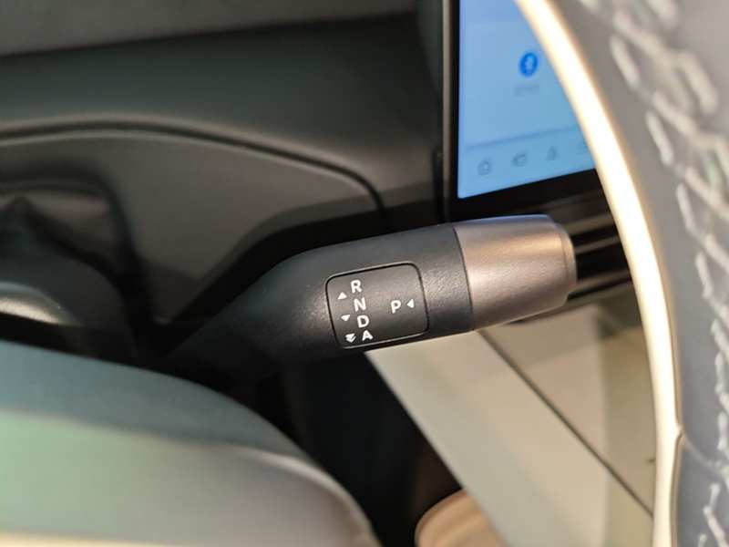 Used Li Auto MEGA 2025 Home Family Special Edition — 13