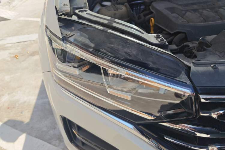 Used Volkswagen Tayron 2019 330TSI Two-Wheel Drive Luxury Model China VI Standard