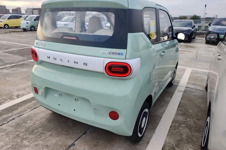 Used Wuling Hongguang MINIEV 2024 3rd Generation 215km Youth Edition