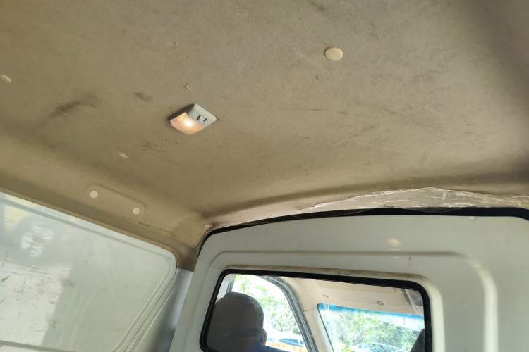 Used CHANGAN KAICHENG Ruixing EM80 2022 Flat Roof with Liftgate 2 Seats 60kW 41.86kWh Headliner