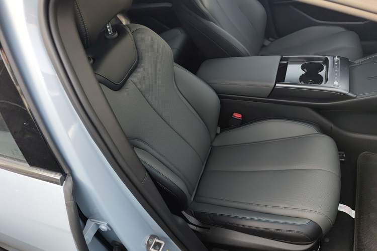 Used BYD Qin L 2025 EV 470KM Leading Edition Right Front Seat