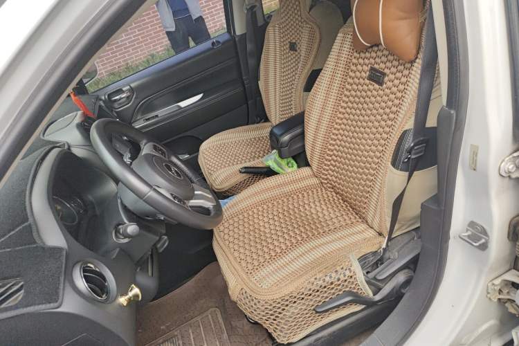 Used Jeep Compass 2014 Revised Version 2.4L Four-Wheel Drive Comfort Edition Left Front Seat