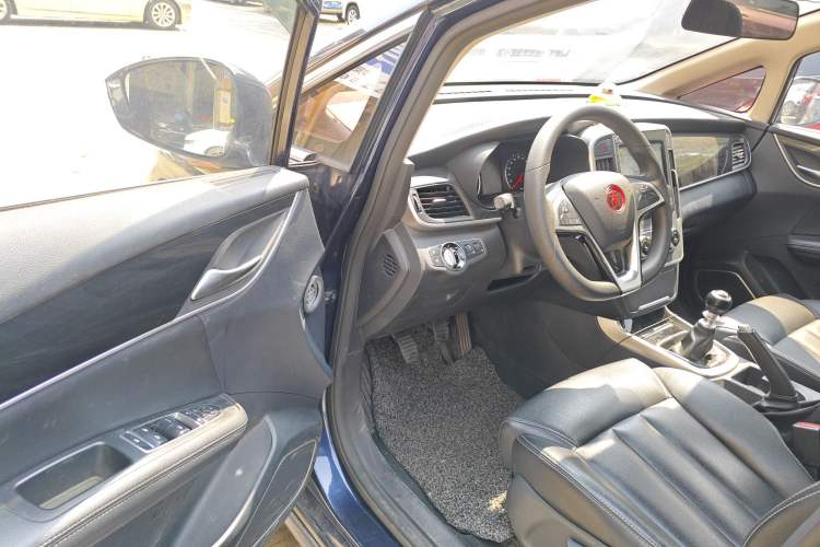 Used BYD Song MAX 2017 1.5T Manual Smart Connect Luxury 7-Seater