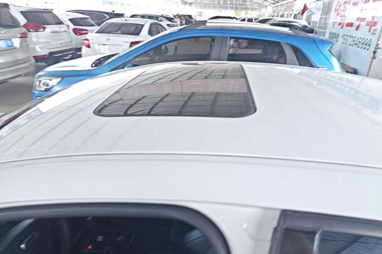Used Qoros 3 2016 Sedan 1.6T Automatic ZhiZhen Model