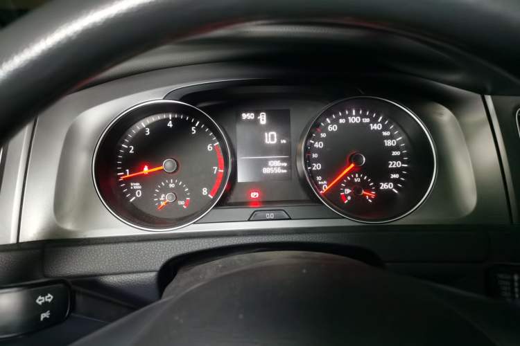 Used Volkswagen Golf 2016 1.6L Manual Fashion Edition Instrument Cluster