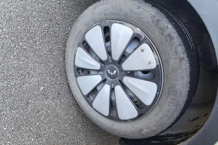 Used Wuling Bingo 2024 333 km Enjoyment Version Left Front Wheel Hub