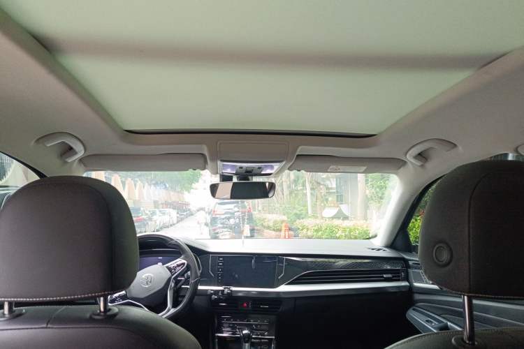 Used Volkswagen Passat New Energy 2022 430 PHEV Hybrid Elite Edition Headliner