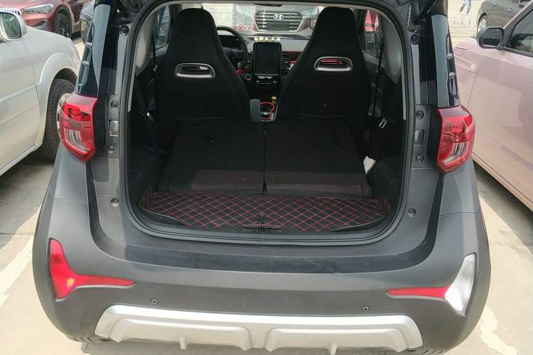 Used Chery QQ Little Ant 2023 251km True Love Edition Lithium Iron Phosphate Trunk