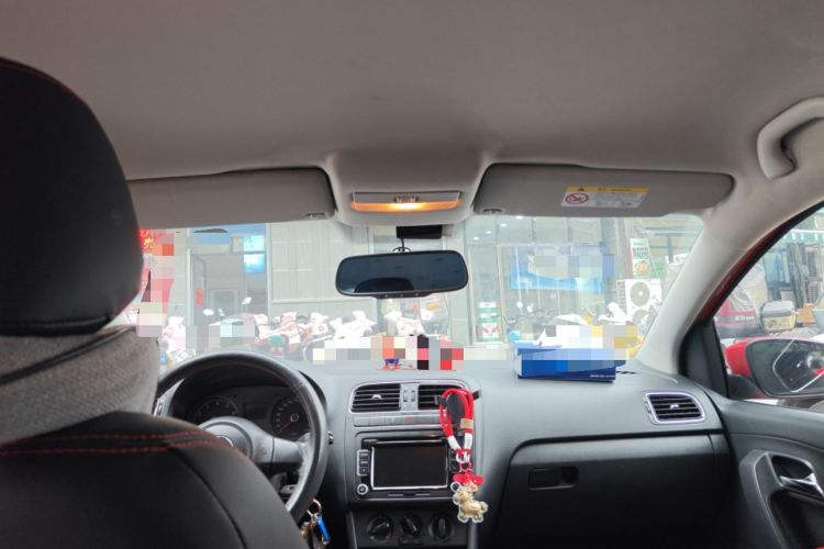 Used Volkswagen Polo 2011 1.6L Automatic ZhiShang Version Headliner