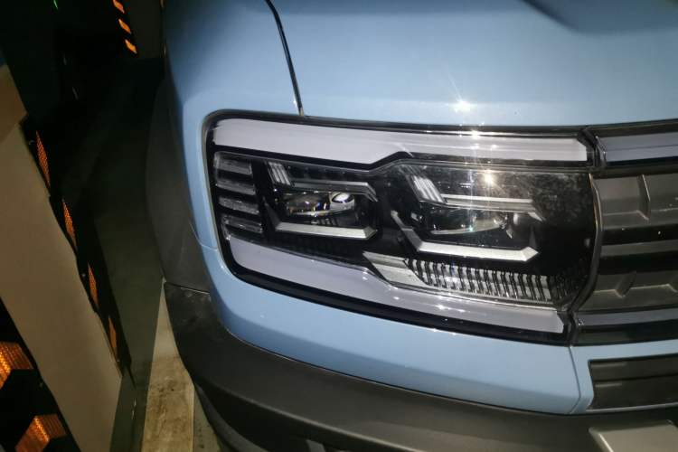 Used Formula Leopard 5 2023 Explore Edition Right Front Headlight