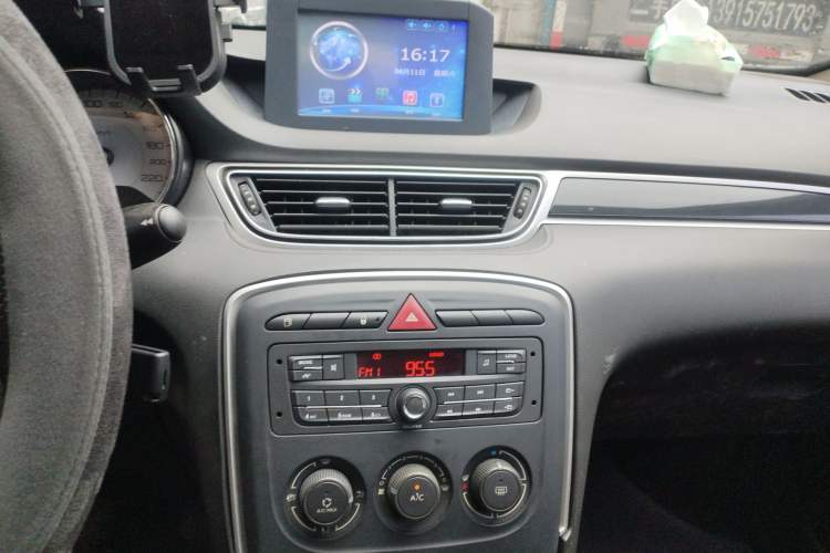 Used Peugeot 308 2014 Enjoy Edition Classic 1.6L Automatic Premium Model Audio And AC Panel