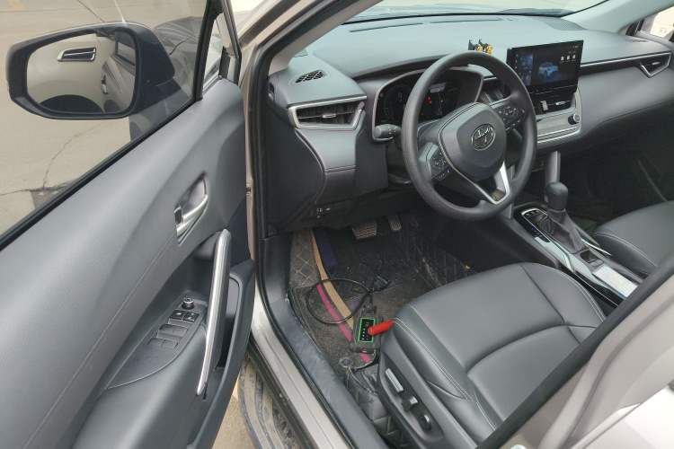 Used Toyota FRONTLANDER 2023 2.0L Smart Electric Hybrid Dual-Engine Luxury Edition
