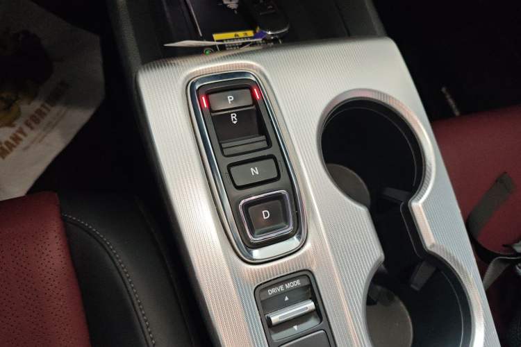 Used Honda Integra 2023 2.0L eHEV Sharp – Premium Edition Gear Lever