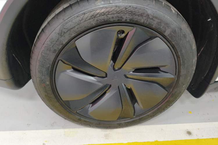 Used Tesla Model Y 2026 Rear-Drive Model
