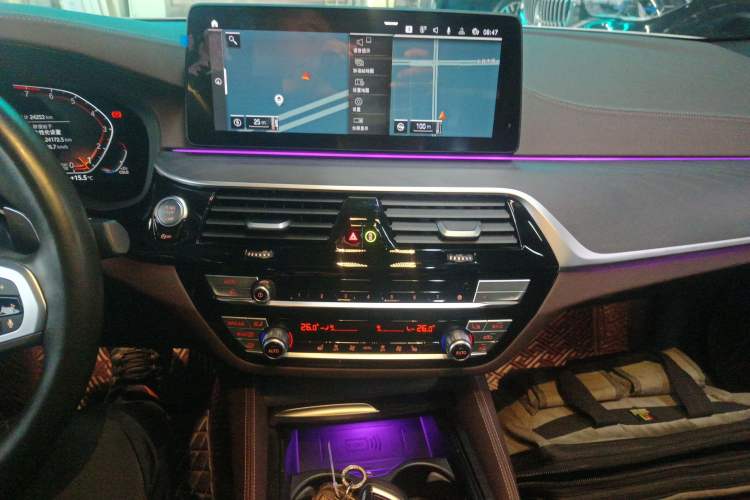 Used BMW 5 Series 2022 Second Facelift 530Li Leading Edition M Sport Package
