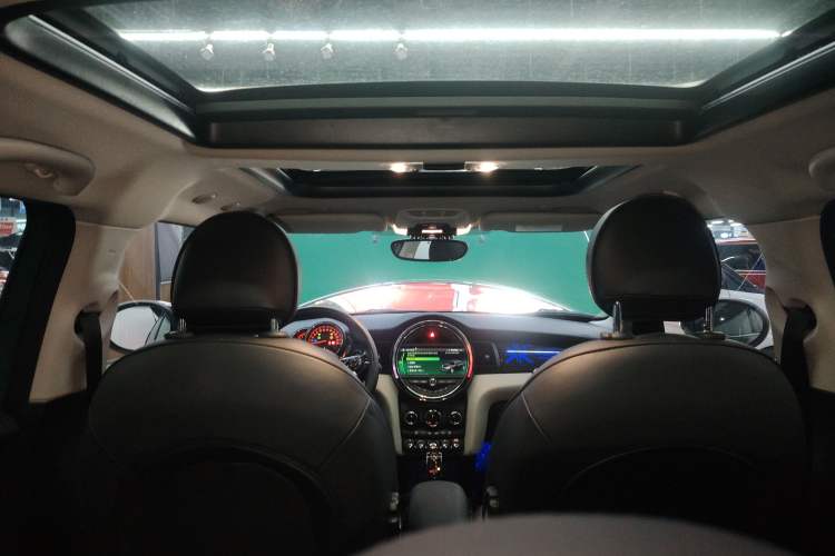 Used MINI MINI 2020 2.0T COOPER S Artist Five-Door Edition
