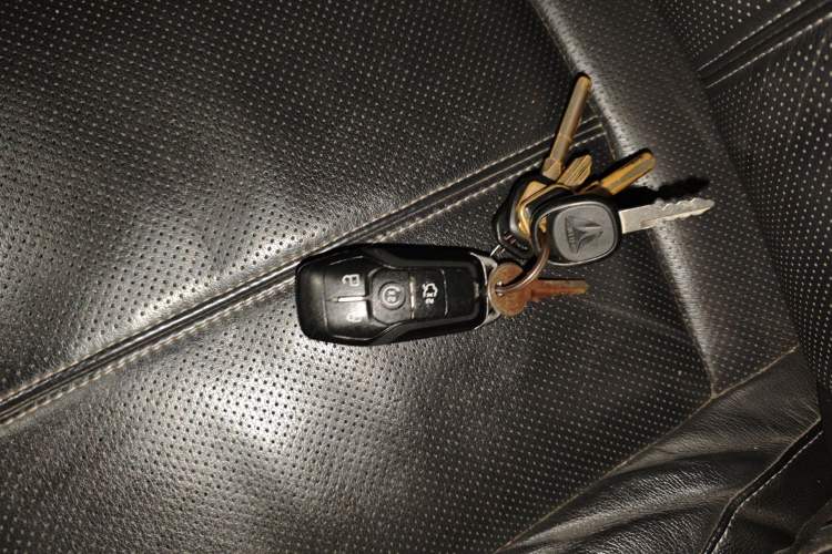 Used Ford Taurus 2015 EcoBoost 245 Fashion Edition Vehicle Key