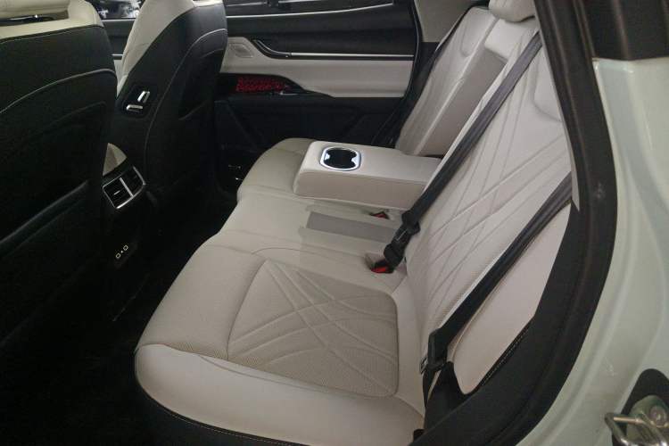 Used Chery New Energy eQ7 2023 512 km Max
