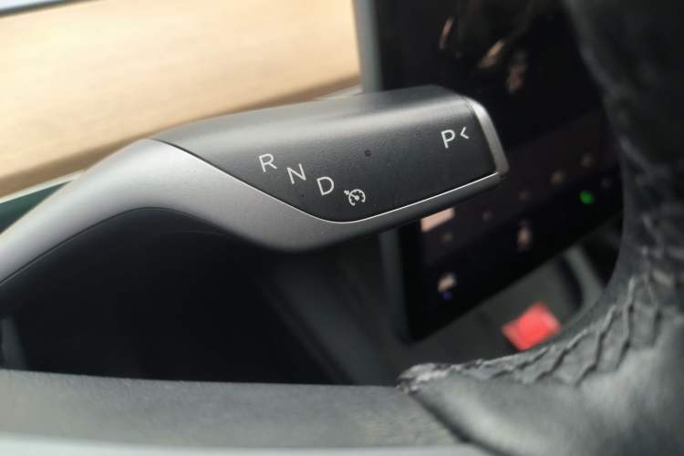 Used Tesla Model Y 2021 Standard Range Rear-Wheel Drive Version Gear Lever